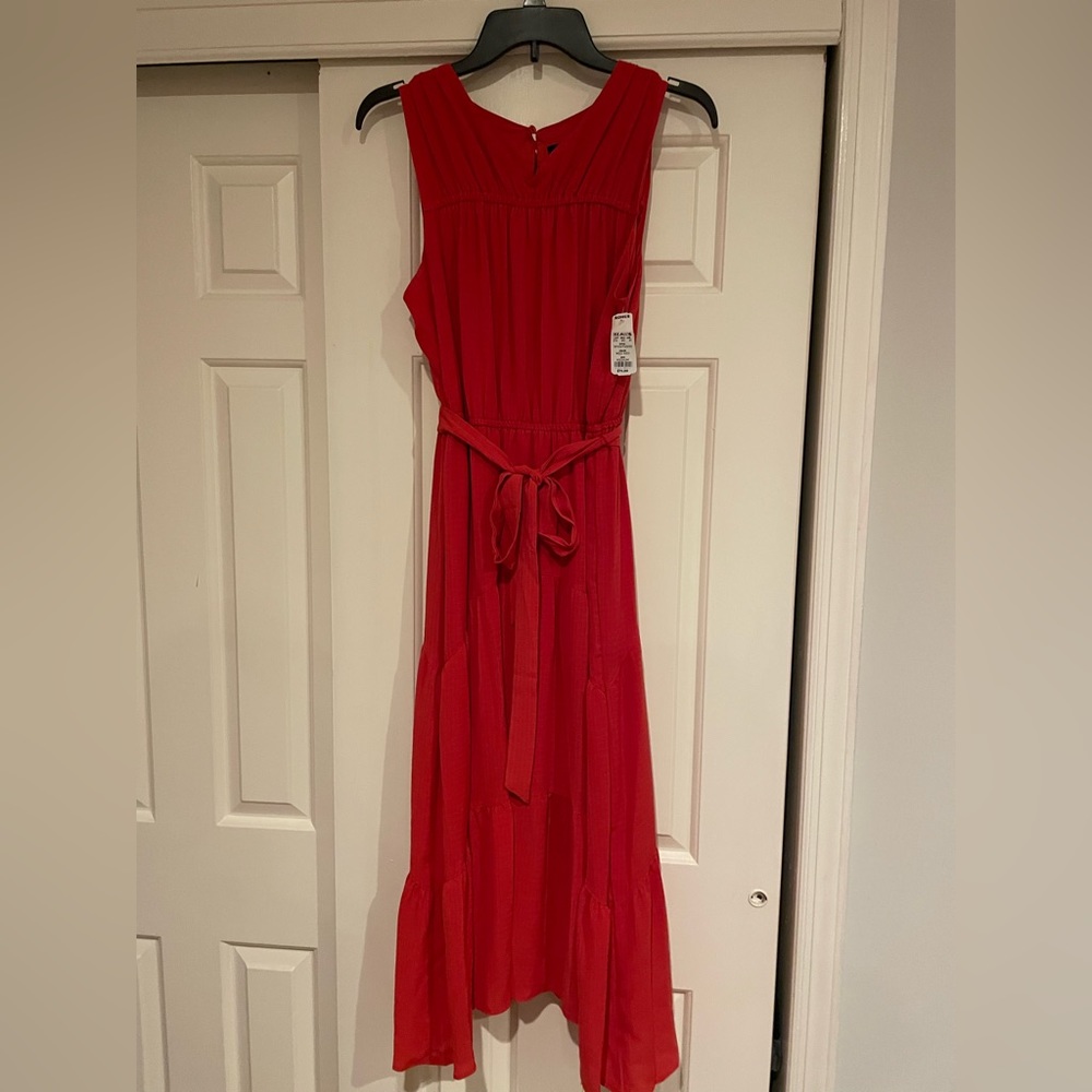 ✨🌹NEW Vera Wang stunning red maxi dress Size M✨🌹
